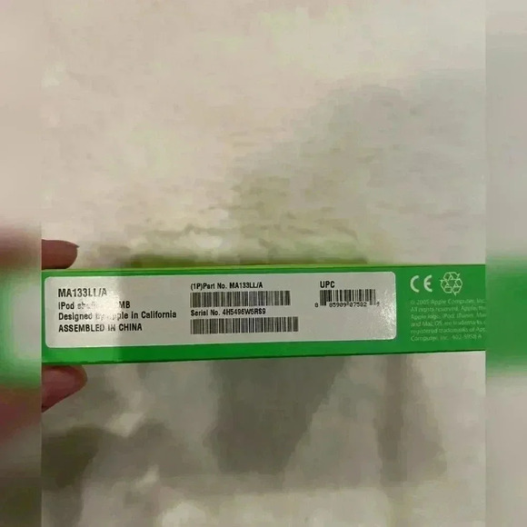 Apple iPod shuffle 1st Generation 1GB NEW Extremely RARE - Picture 3 of 5